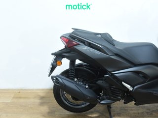 YAMAHA XMAX 125