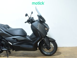 YAMAHA XMAX 125
