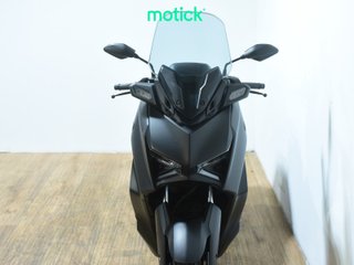 YAMAHA XMAX 125