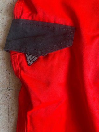 Pantalón de trabajo naranja y negro