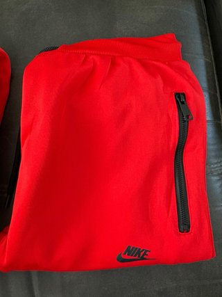 Conjunto Nike Tech Rojo