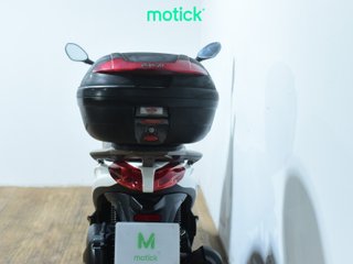 PIAGGIO MEDLEY 125 (TOP CASE)