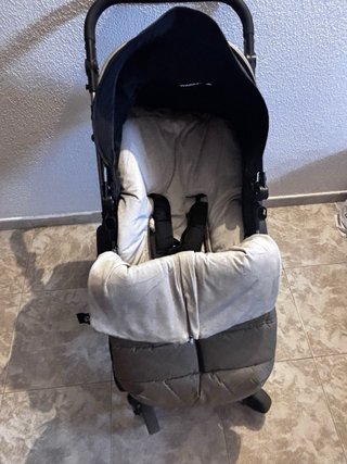Carrito de bebé con saco