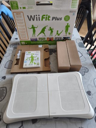 Nintendo Wii roja edición especial del 25 aniversa