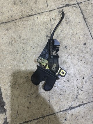 Cerradura Portón Audi A4 B6 8E5827505b