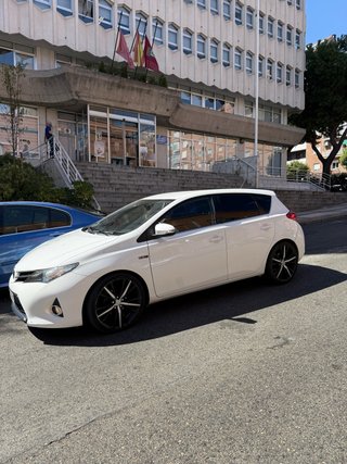 Toyota Auris 2013