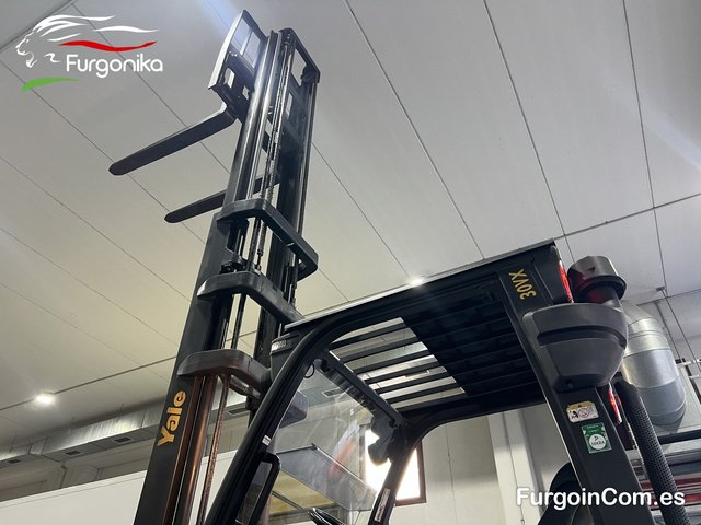 Carretilla elevadora YALE GDP30VX– 3.000 kg,Diesel