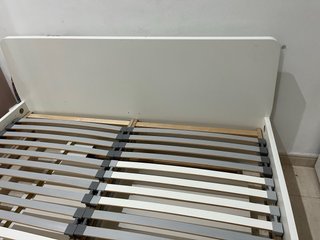Cama IKEA ASKVOLL 140x200 Blanca