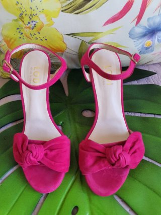 Sandalias LODI T37 Ante Fucsia