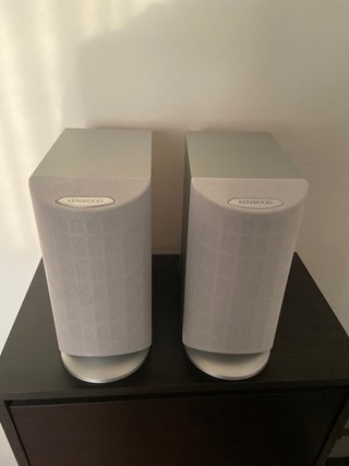 Altavoces Kenwood Grises