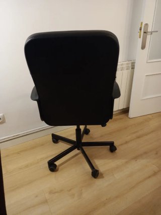 Silla de estudio negra