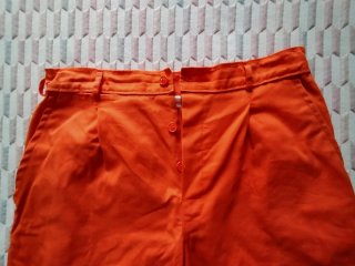 Pantalón naranja hombre