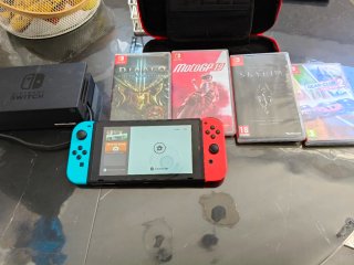 Nintendo Switch Azul y Rojo
