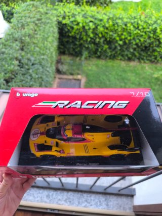 Ferrari 499P 1/18 Modellino Burago