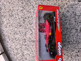 Ferrari F1 Leclerc 1/18 Burago
