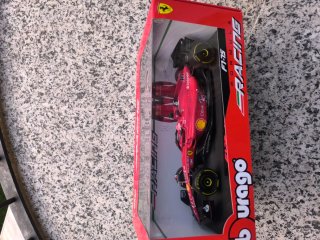 Ferrari F1 Leclerc 1/18 Burago
