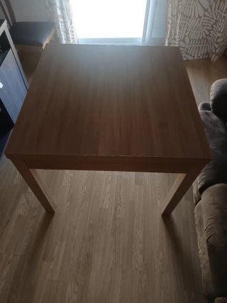 Tavolo da pranzo Ikea 90x90 cm. Estensibile (180)cm.
