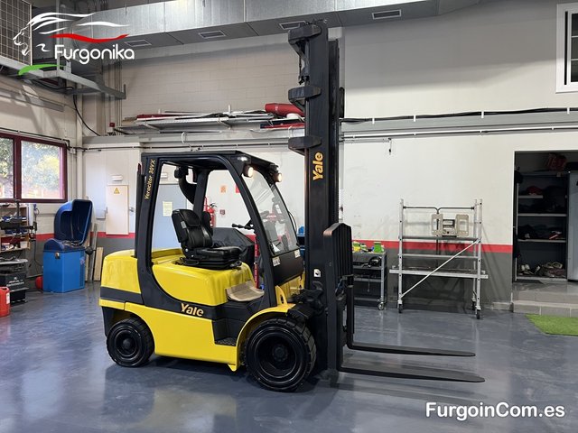 Carretilla elevadora YALE GDP30VX 3 Tonedas Diésel