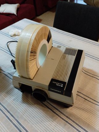 Proyector Hanimex Rondette 1500s