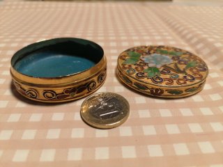 Pastillero Metálico Cloisonné Flor Azul