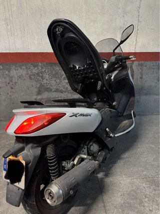 Yamaha XMAX 250 Blanca