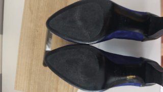 Botines de piel azul con cremallera