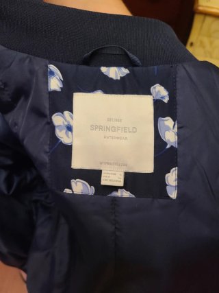 Cazadora bomber azul marino floral