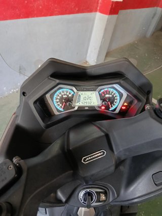 Maxi Scooter SYM 400i