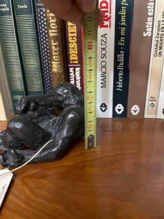 Escultura La Negrilla Amancio González