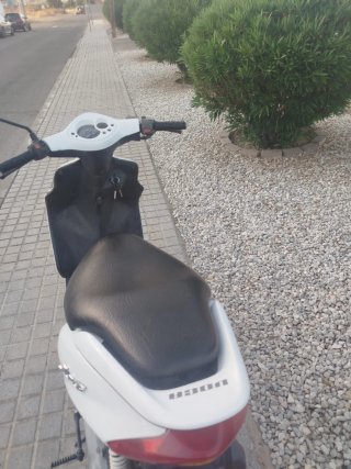 Yamaha Jog RR 2007 Blanca