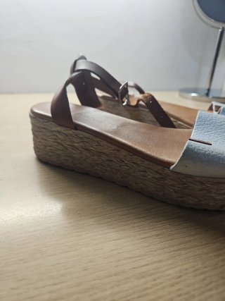 Sandalias Verano Cuña Marrón y Blanco
