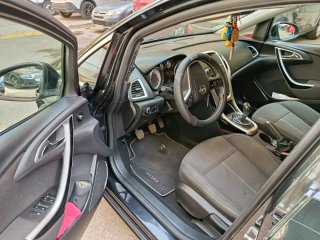 Opel Astra J  Astra J  2012