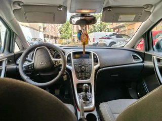 Opel Astra J  Astra J  2012