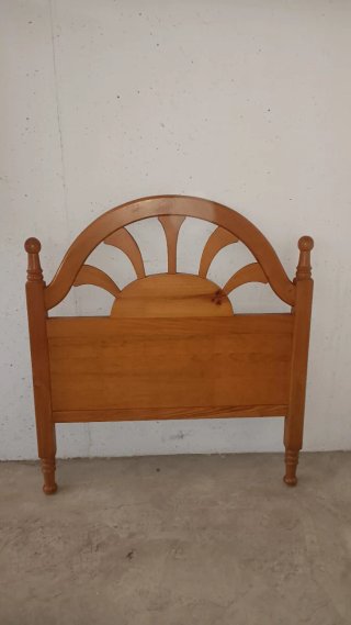 Cabecero de madera estilo provenzal