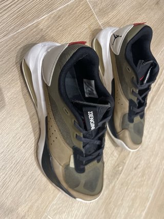 Air Jordan 200E Verde Oliva