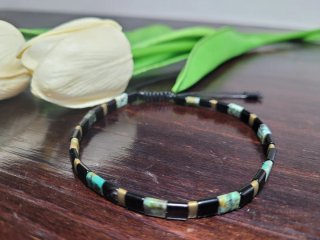 Pulsera unisex de piedra natural, a estrenar.