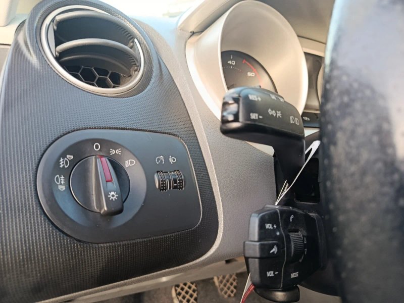 SEAT Ibiza 1.9 TDi Stylance DPF 2008, foto 13