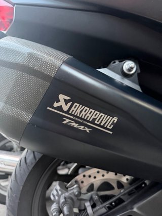 Tubo de escape Akrapovic TMAX