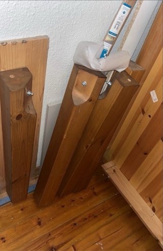 Tavolo da pranzo in legno massello per 8 persone