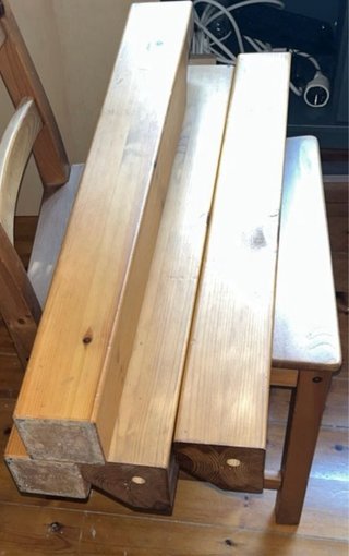 Tavolo da pranzo in legno massello per 8 persone