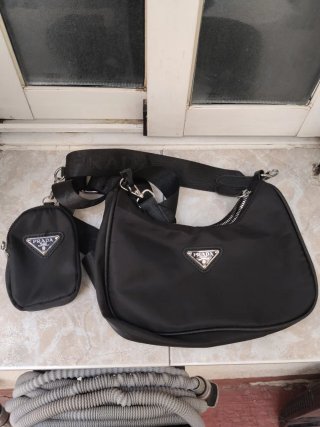 Conjunto Prada Bolso y Monedero Negro Nuevo
