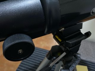 Telescopio Celestron con trípode y accesorios