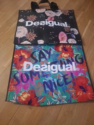 Bolsas Desigual de rafia