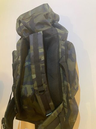 Mochila senderismo 80L camuflaje