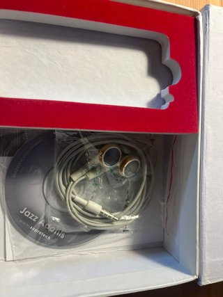 Supratech Jazz Adonis 8 GB MP3/MP4