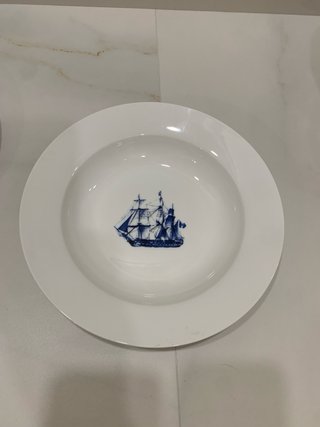Vajilla Zara Home Barco Azul y Blanco .