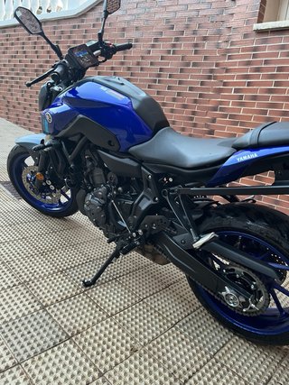 Yamaha MT-07 Naked Azul