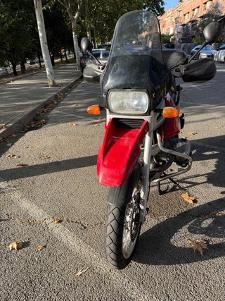 BMW R 1100 GS Roja y Negra
