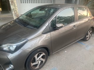 Toyota Yaris hibrido finales 2016 leer bien