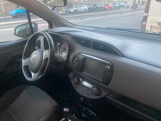 Toyota Yaris hibrido finales 2016 leer bien